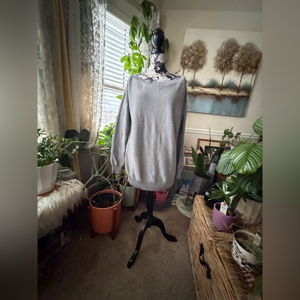 EUC J+J John and Jenn Women’s Grey Horizontal Ribbed Oversized Sweater